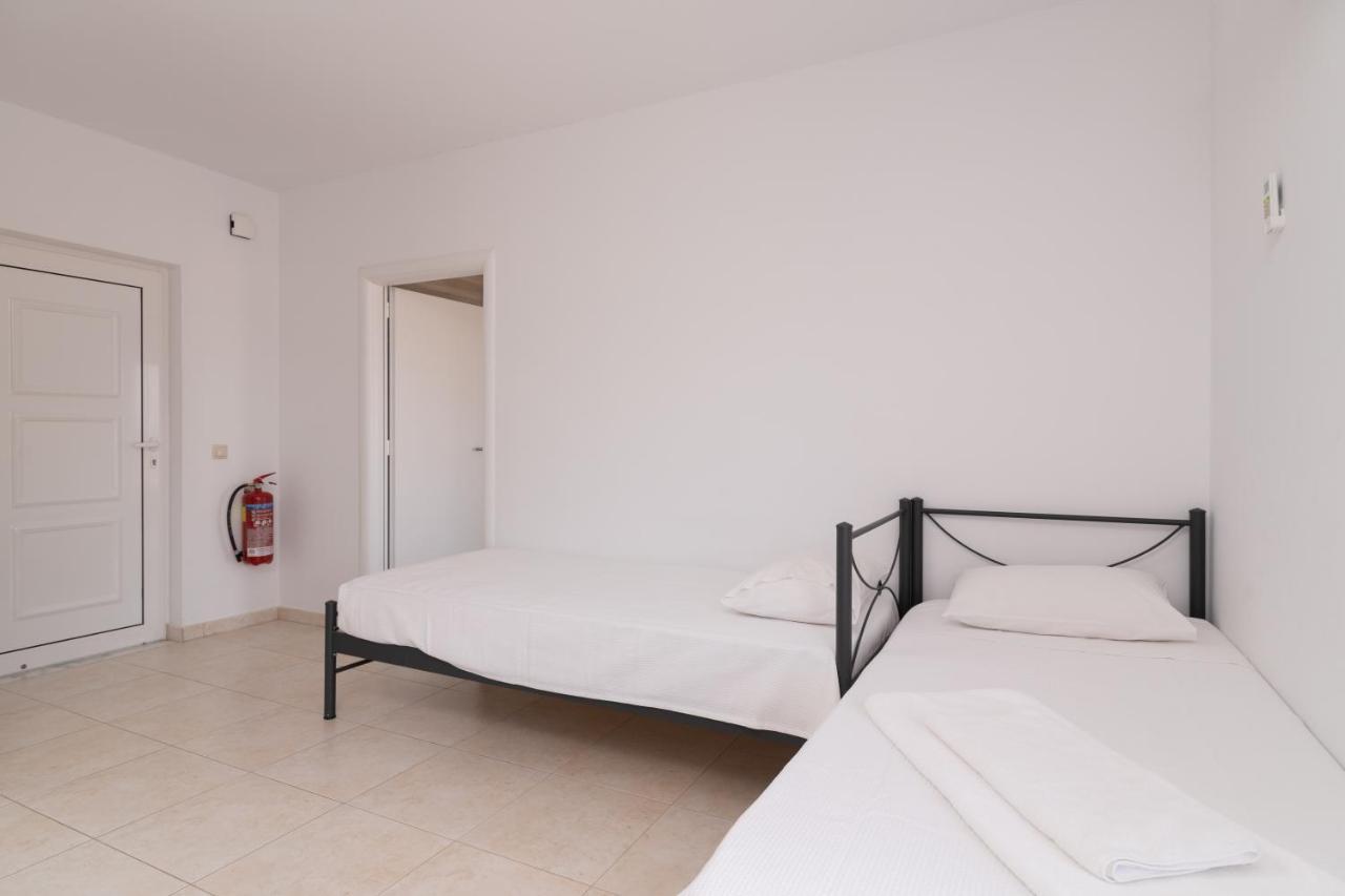 Lungo Mare Appartement Gennadi Buitenkant foto