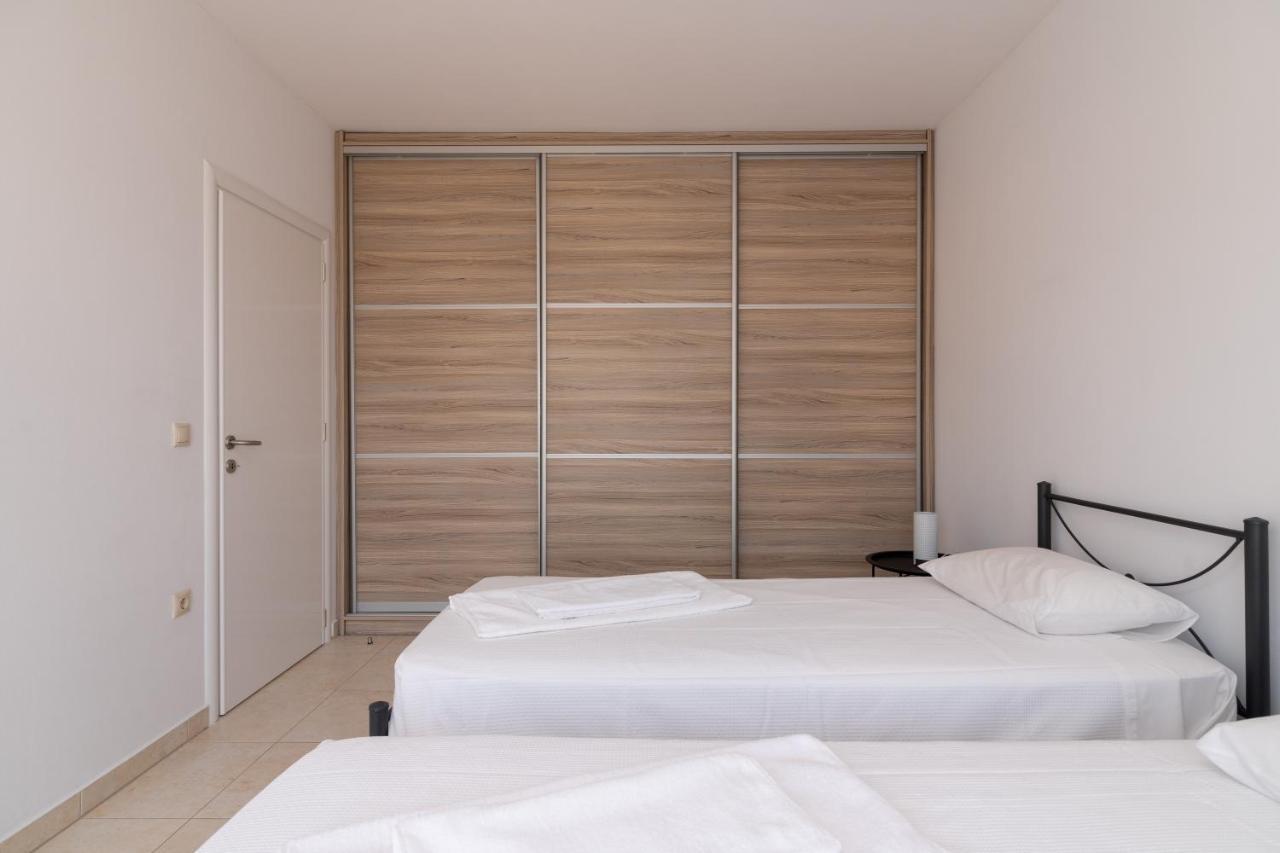 Lungo Mare Appartement Gennadi Buitenkant foto